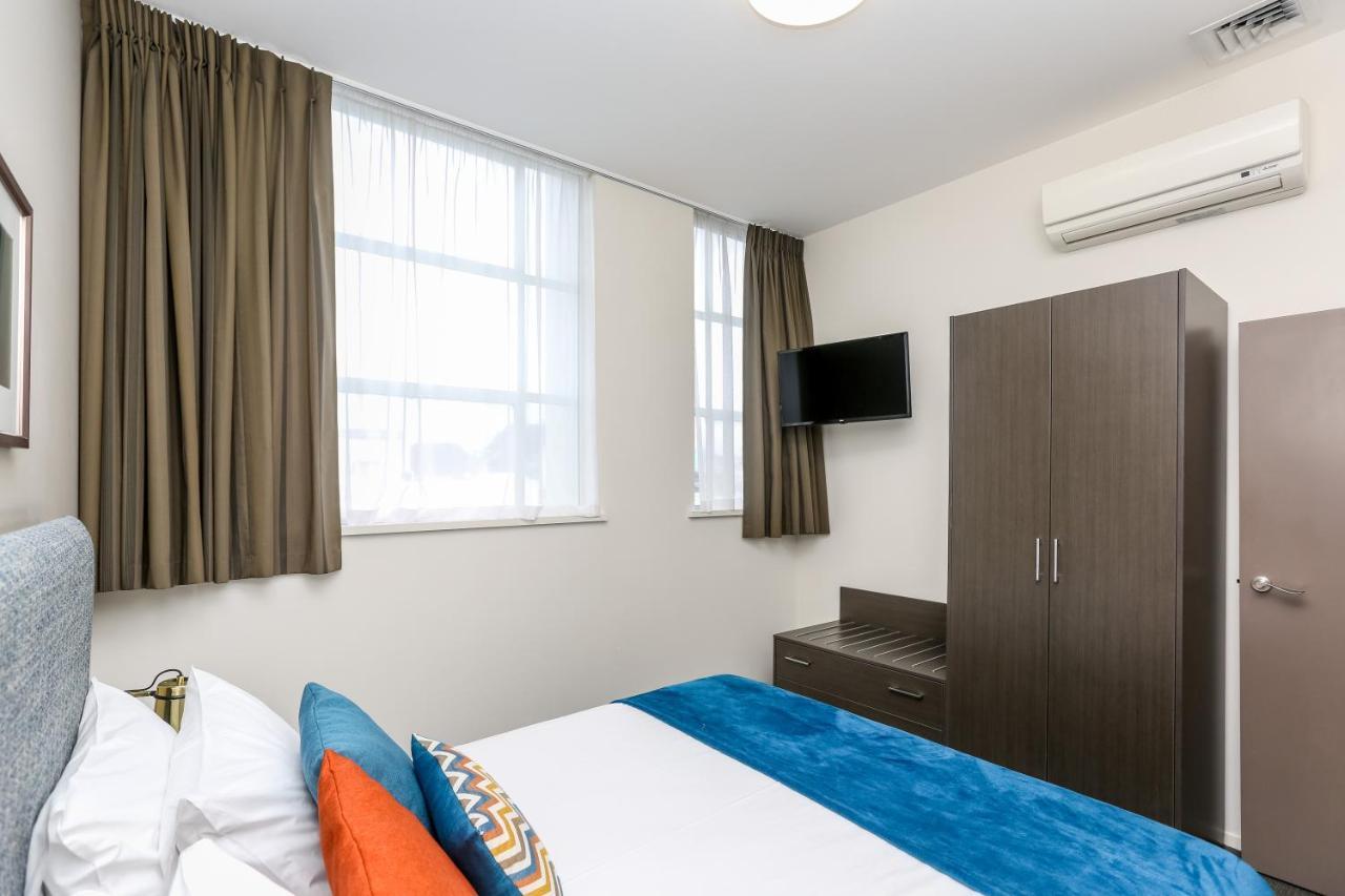 Quest New Plymouth Apartment Hotel Екстер'єр фото