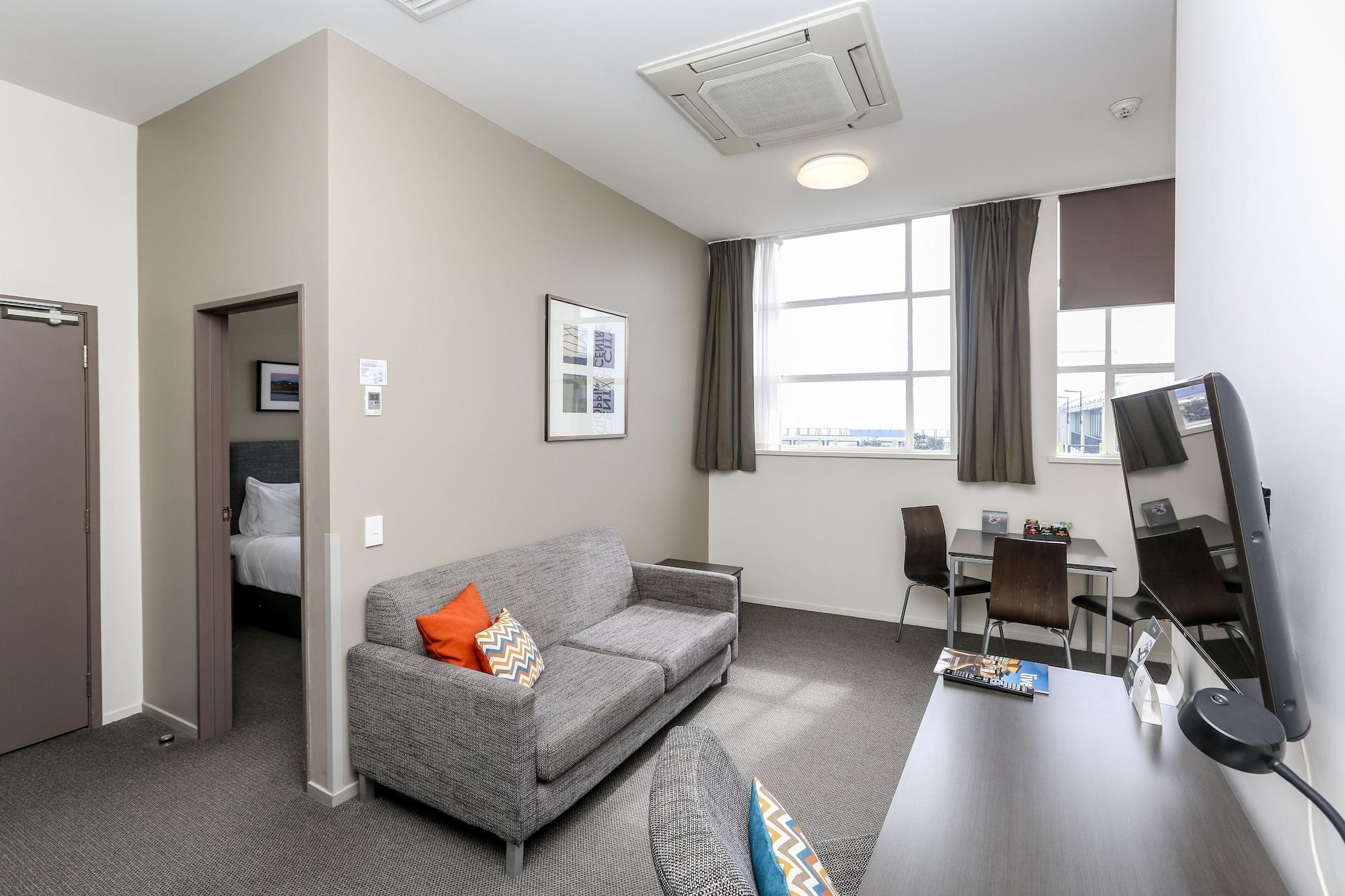 Quest New Plymouth Apartment Hotel Екстер'єр фото