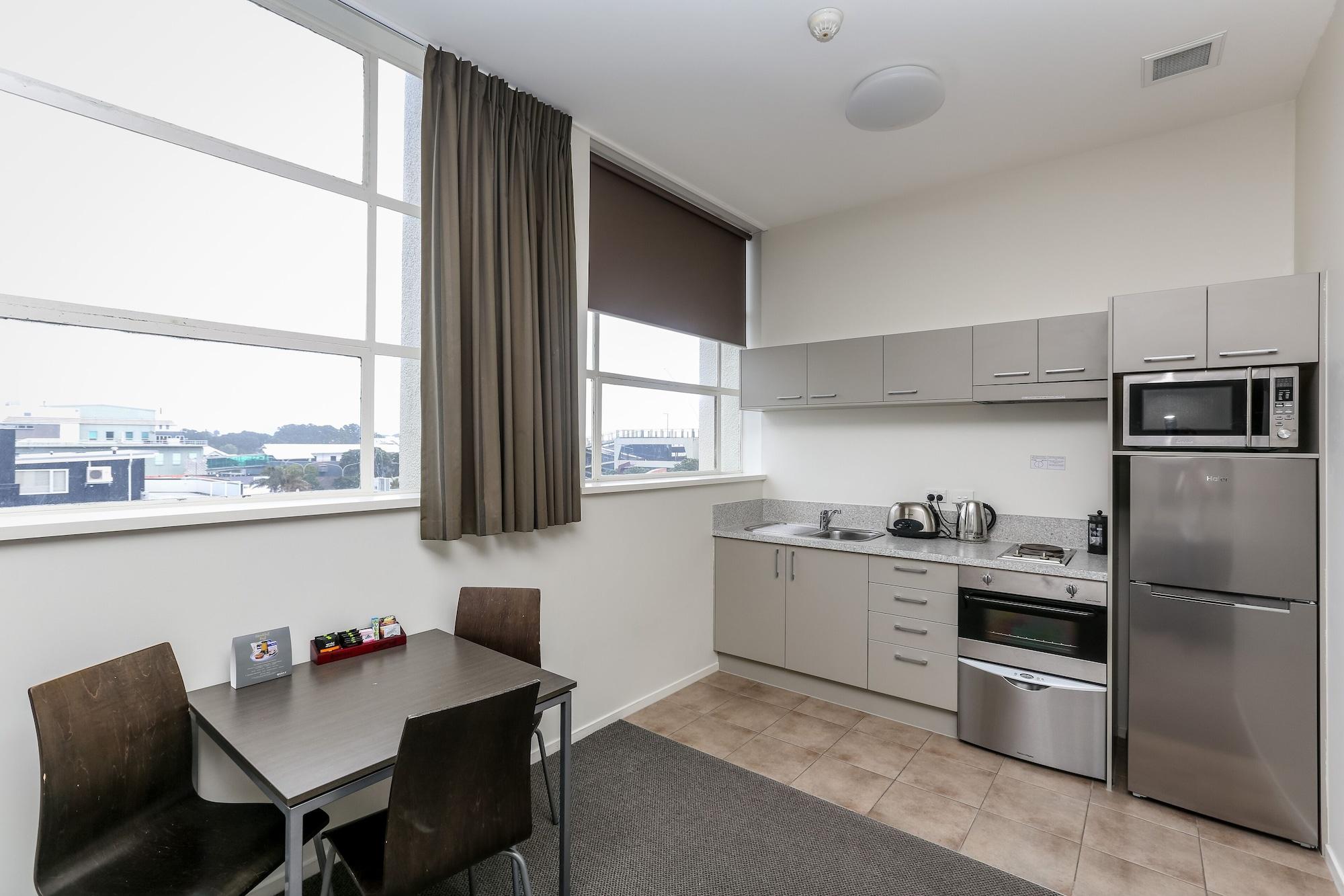 Quest New Plymouth Apartment Hotel Екстер'єр фото