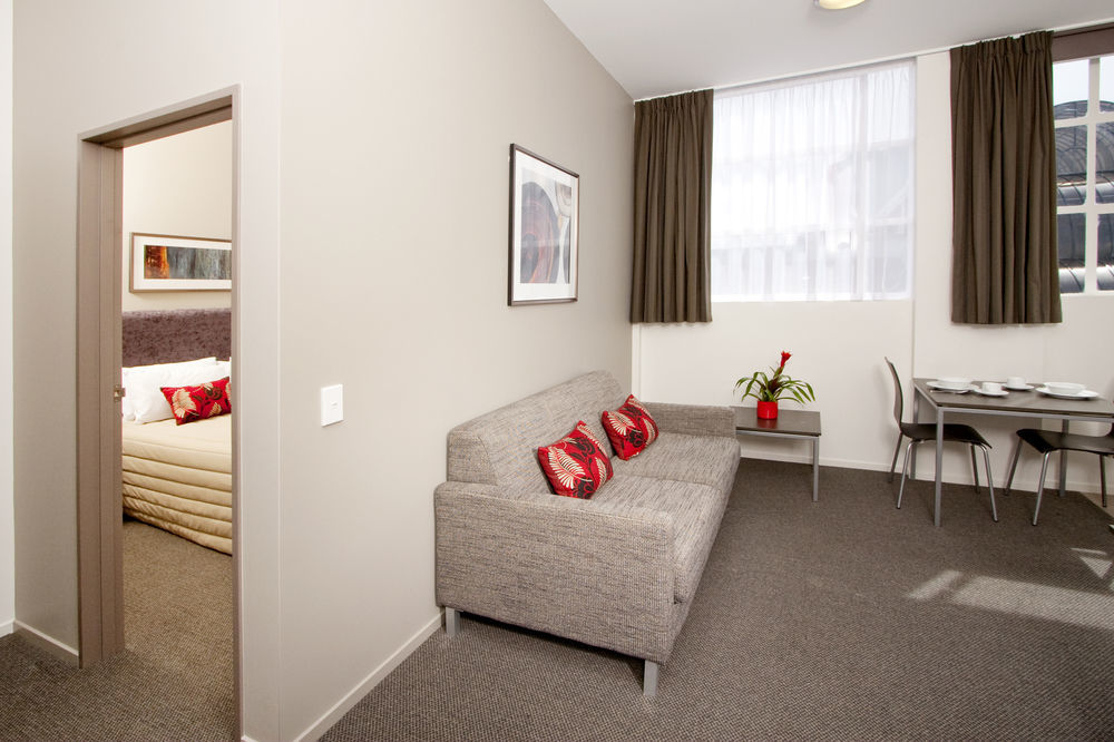 Quest New Plymouth Apartment Hotel Екстер'єр фото